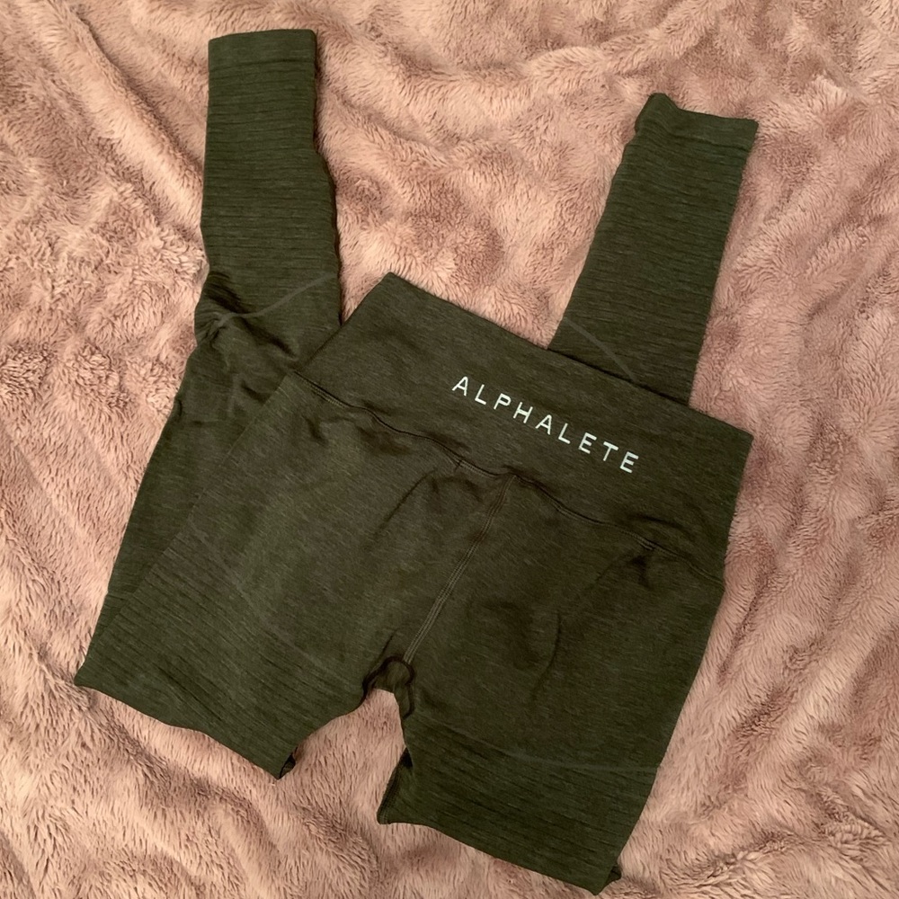 Alphalete revival leggings